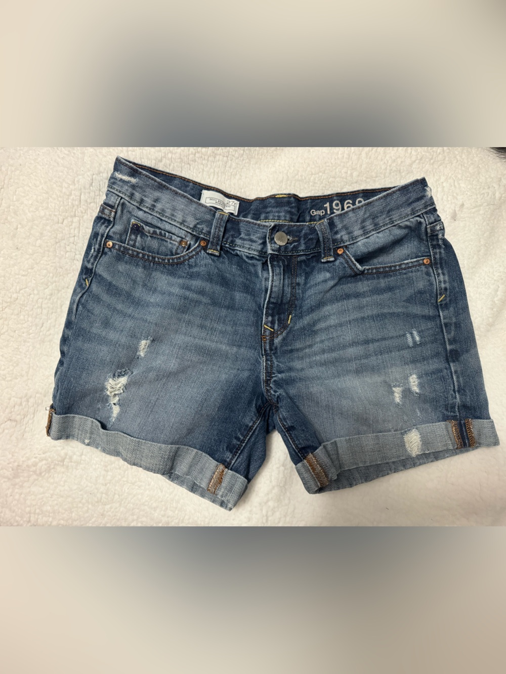 GAP Women's Blue Distressed Rolled-Hem boyfriend Denim Shorts